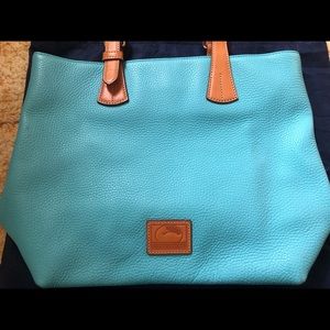 Dooney & Bourke Tote